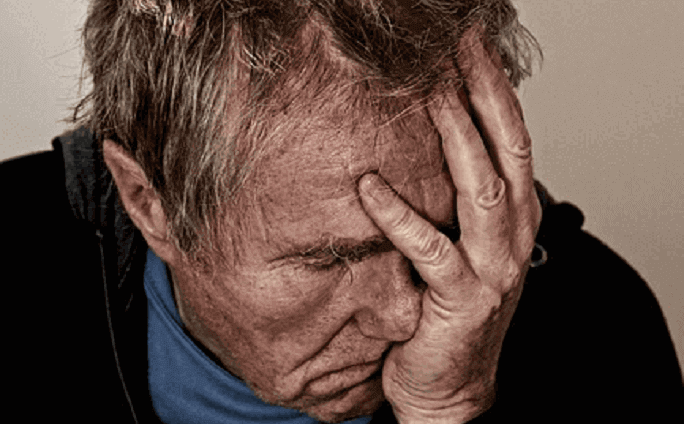 採用選考中の人事の悩みと解決策とは？面接後の辞退を防ぐ方法について