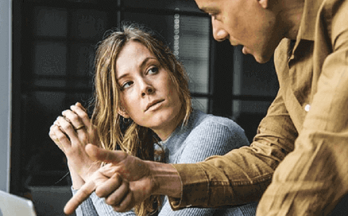 ローパフォーマーとは?パフォーマンスの低い社員が生まれる原因や対策